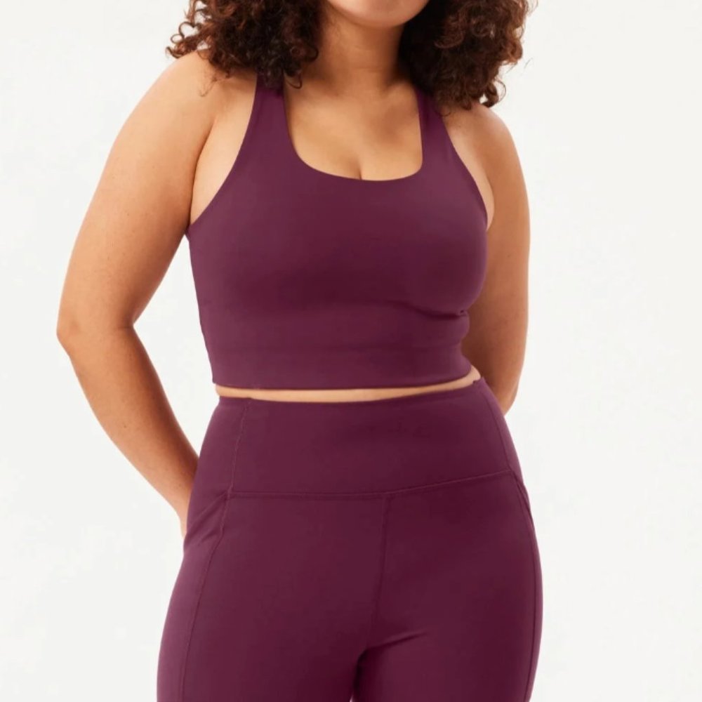 Girlfriend Collective Plum Paloma Racerback Sports bra, Size S